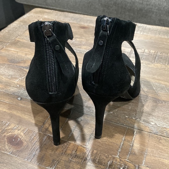 Jones New York Christie Heels - Picture 9 of 11